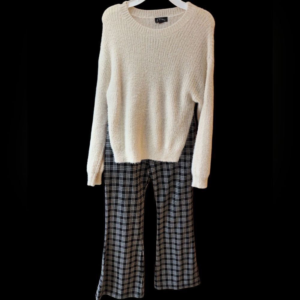 Girls Sweater And Flared Pants Set